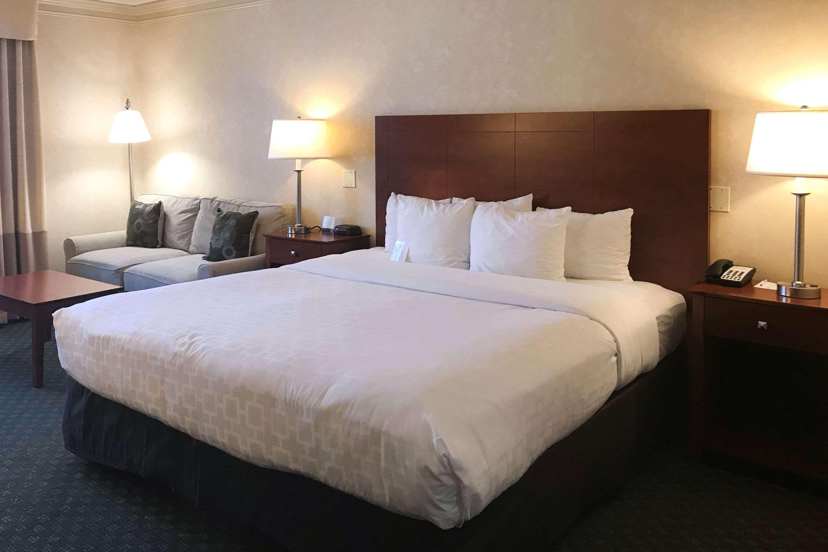 Clarion Hotel&Conference Center Toms River Buitenkant foto