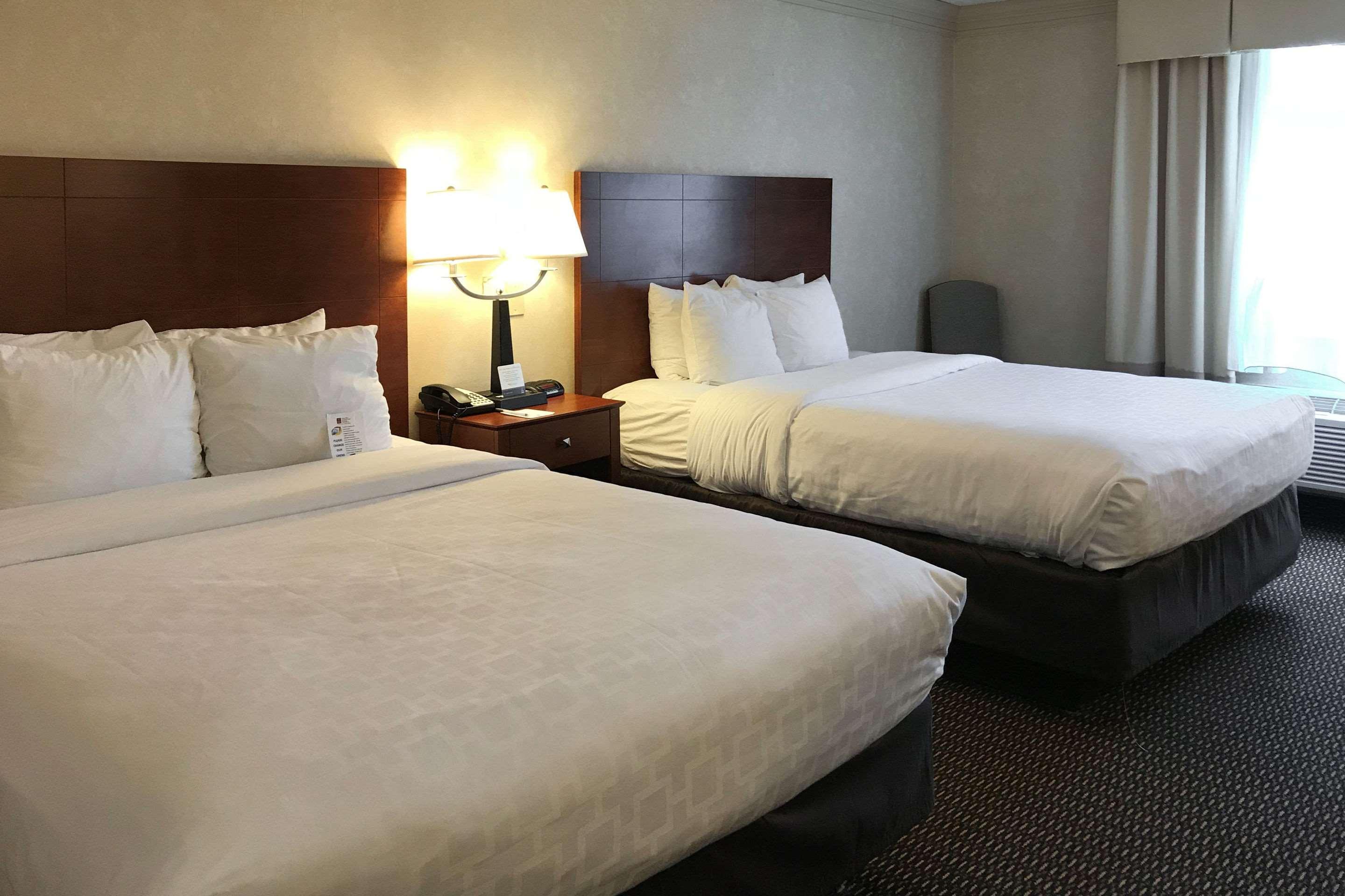 Clarion Hotel&Conference Center Toms River Buitenkant foto