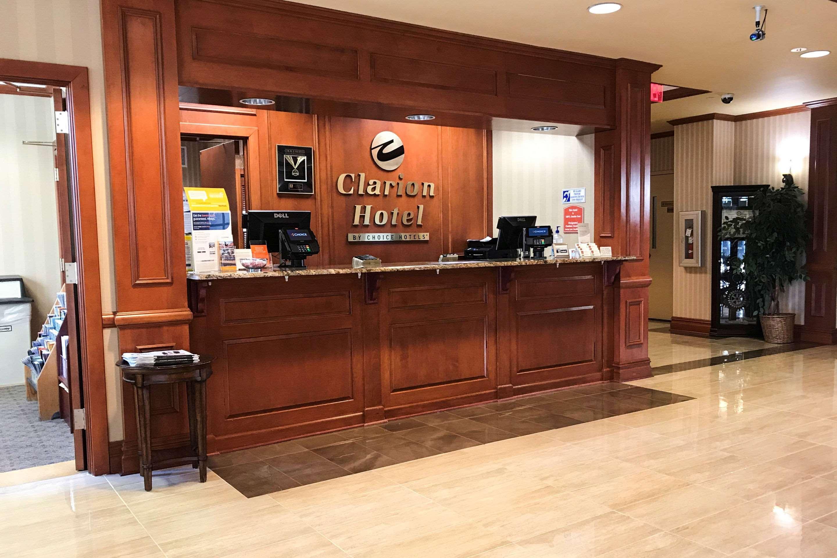 Clarion Hotel&Conference Center Toms River Buitenkant foto
