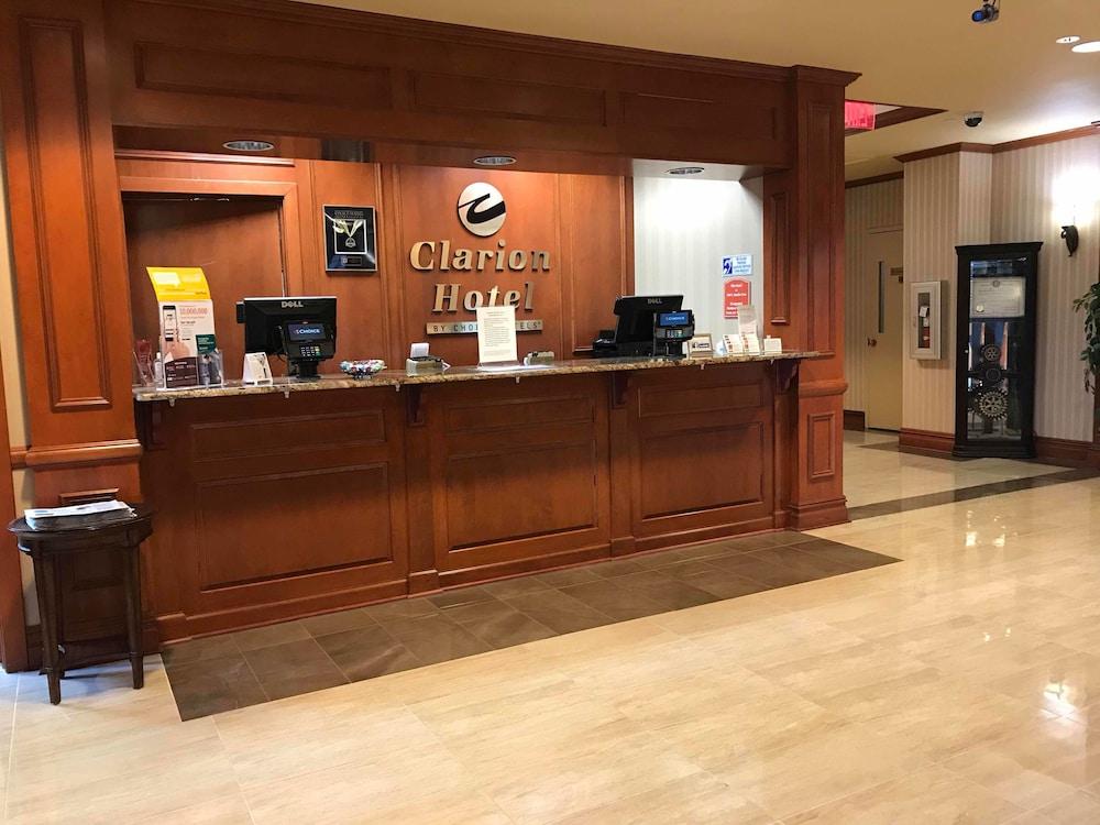 Clarion Hotel&Conference Center Toms River Buitenkant foto