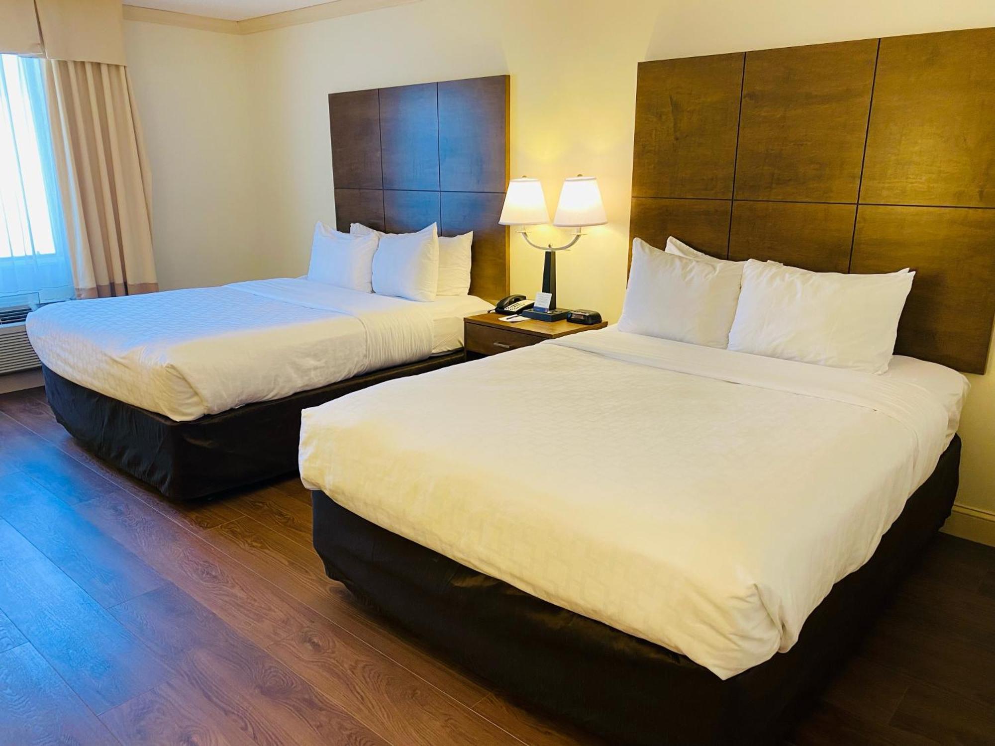 Clarion Hotel&Conference Center Toms River Buitenkant foto